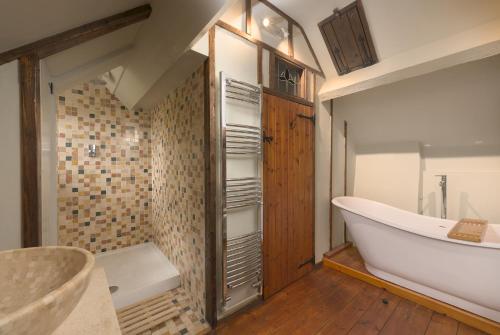 Zuhanyzó, Lady Lovell Cottage 10 min walk to Burford - Pass the Keys in Fulbrook