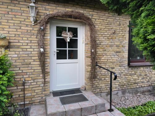 Фасада на хотела, Ferienwohnung Hinz - Gemütliche Unterkunft für 2 Personen mit modernem Bad (Ferienwohnung Hinz - Gemutliche Unterkunft fur 2 Personen mit modernem Bad) in Ellingstedt