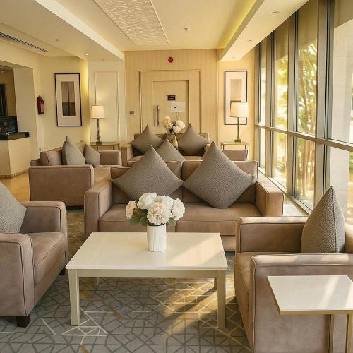 شقق الشرفة للشقق المفروشة -AlSHORFA FURNISHED APARTMENT in الحمراء
