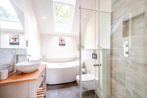 Iekārtas, 4 Bed in Taunton oc-w35167 in West Monkton
