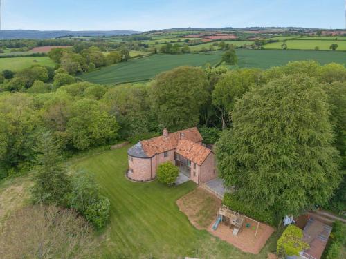 Iekārtas, 4 Bed in Taunton oc-w35167 in West Monkton