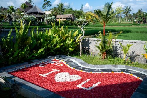 Uma Sri Dewi Villa Ubud - Tap to explore photos