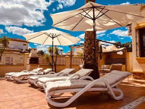 Casa Amalia - Private Boho Villa mit Pool und Ruhe in Alicante in Hondon De Las Nieves