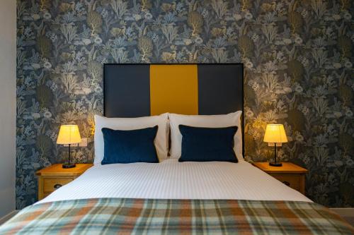 1 double bed