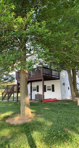 Riverfront Carriage House Cottage in Warsaw KY Apartment - image 6