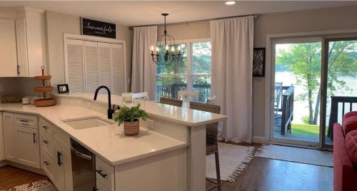 Riverfront Carriage House Cottage in Warsaw KY Apartment - image 5