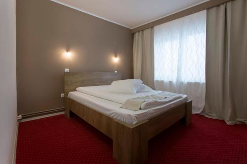 King Room without AC image 3