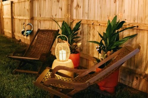 NEW Enchanting Retreat by Marina, 1mi to downtown nights of lights in St. Augustine, USA