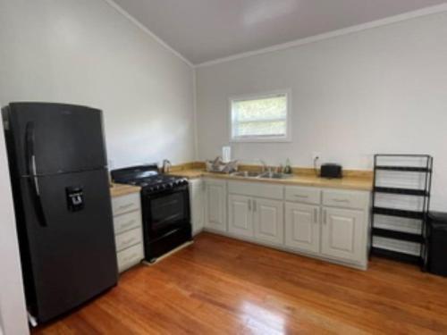 Modern 2 Bedroom House in Billy White