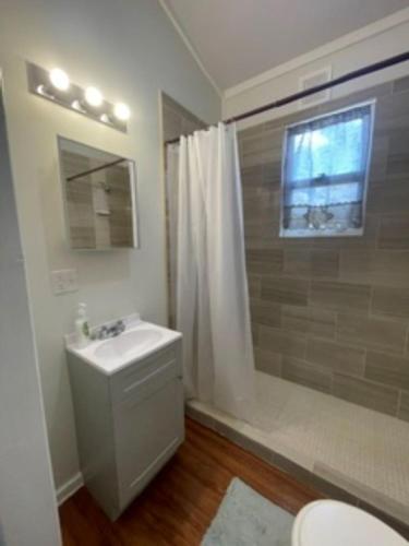 Modern 2 Bedroom House in Billy White