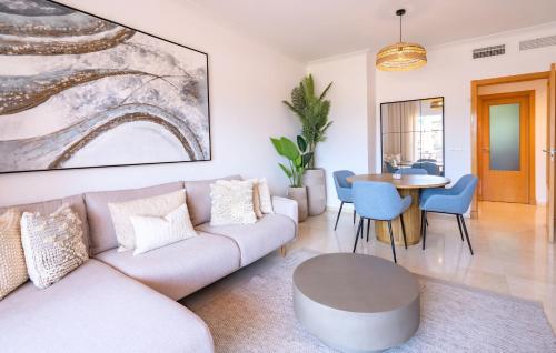 Delightfully Furnished Ground Floor 2 Bed Apartment in Casares Costa