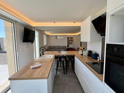 Modern Villa - Mountain Views - Terrace in Colomars