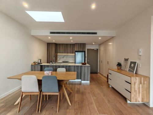 Cosy Convenience 2BR APT in North Ryde - image 12