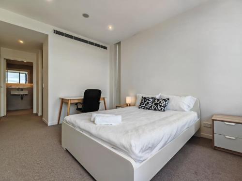 Cosy Convenience 2BR APT in North Ryde - image 2