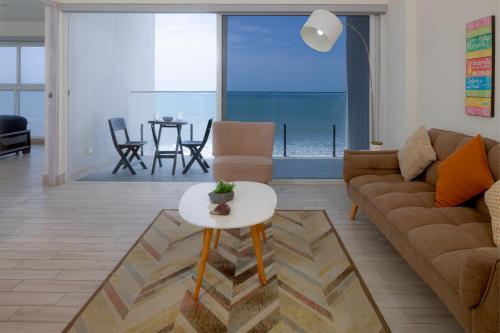 Sanctuary Ocean Front by Playa Caracol Resorts in Punta Chame