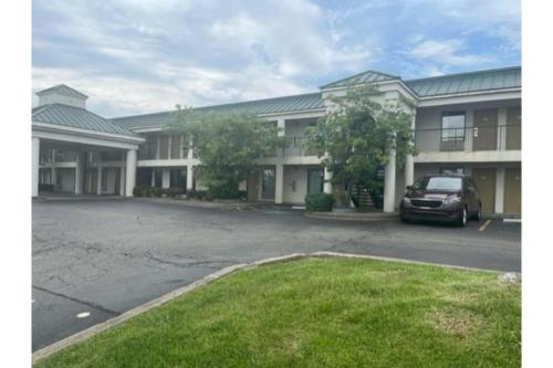 Rodeway Inn Louisville - image 2