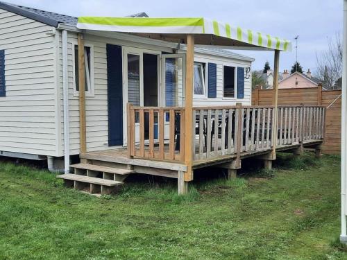 Mobil home pour 5 pers., animaux OK - API-1-52-2382