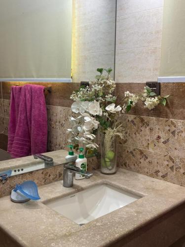 Luxury 10 Kanal Farmhouse Near Islamabad - image 7
