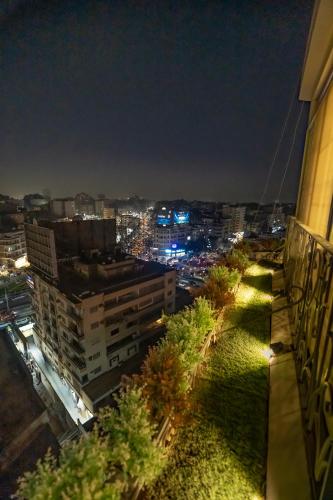 Luxury Heliopolis City View Apartment شقة فاخرة إطلالة على المدينة بمصر الجديدة - image 5