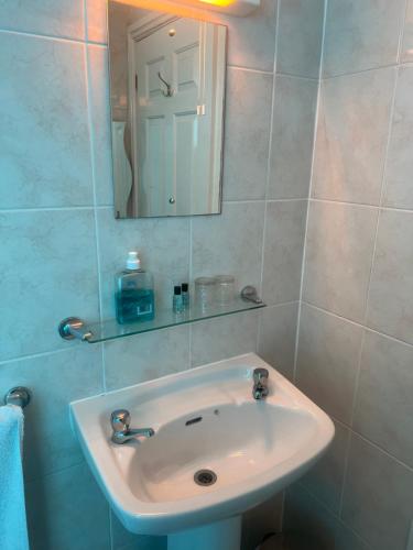 Lynebank House Hotel Bed & Breakfast Room Type - Small Double Room