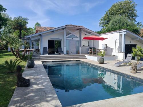 Villa avec piscine à Biarritz cadre privilégié à 5 min des plages