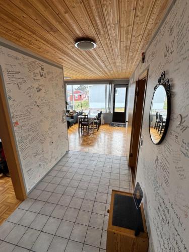 Koplietošanas atpūtas telpa ar TV, Fjord Guesthouse in Sudavik