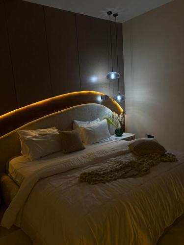 Vluxuries - image 5