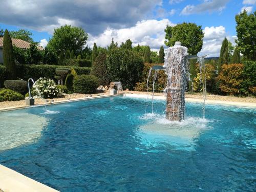 Pépinière Chêne Vert Gîtes d'exception Piscine Parking