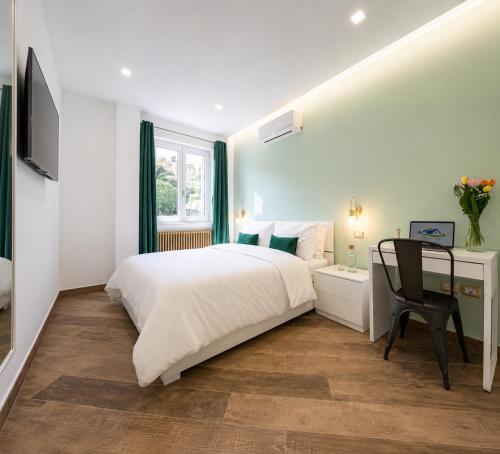 Villa In Bed