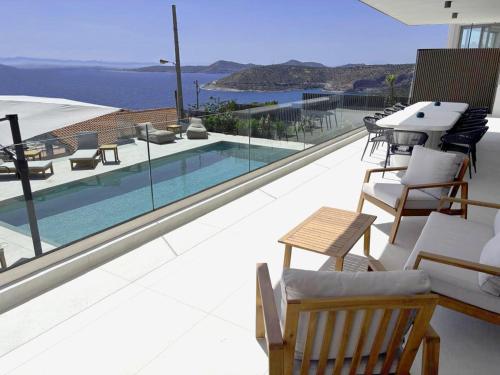 Skats, Villa Erifyli in Ag. Dimitrios (Attiki)