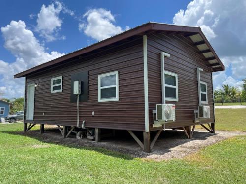 Modern 2 Bedroom House in Billy White