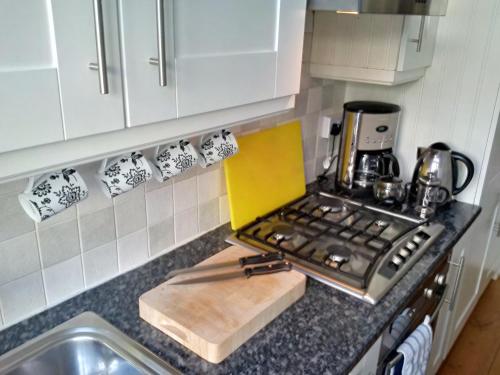 Exceptional guest rated 1 bedroom Kensington apartment with Super Wifi, Londres (photo 11)