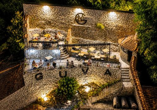 Guva Mangalem Boutique Hotel & Restaurant -Berat Old Town View - Berat Guva Mangalem Boutique Hotel & Restaurant -Berat Old Town View - Berat
