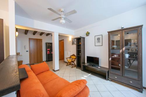 Casa Azzurra 150mt From Lake - Happy Rentals