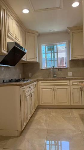 Cozy 1 Bedroom Prefect Home in East Los Angeles in Hacienda Heights (Kalifornia)