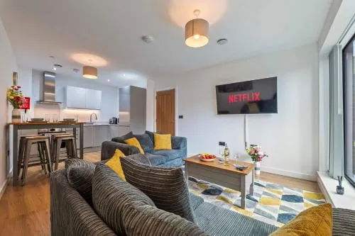 Modern 2 Bedroom Apartment City Center photo 2