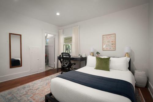 Yellow York House - image 5