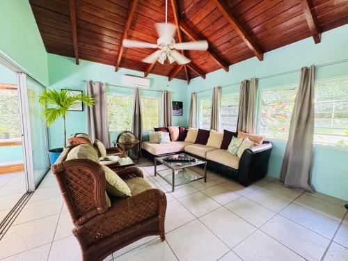 Caribbean Island Getaway , Villa in Montserrat in Woodlands
