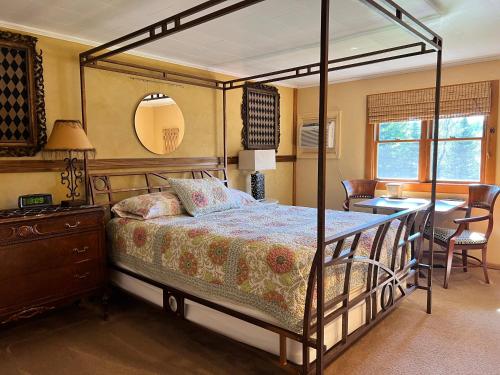Barron Brook Inn in Jefferson (NH)