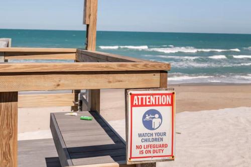 Facilities, 6811 Highway A1A 1 in Melbourne Beach (FL)