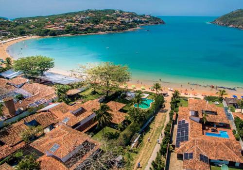 Casa Pé na Areia Ferradura, 5 Suítes (Casa Pe na Areia Ferradura, 5 Suites) in Plaja Ferradura