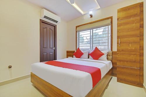 Hotel O With Inn – Bangalore, MN