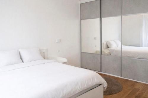 Chic appartement porte de saint cloud - Maison M