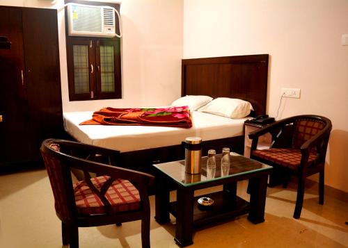 Hotel Thakur Ji - Timly