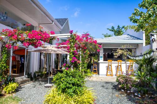 Bohol Lovers Inn & Mini Bar in Bohol