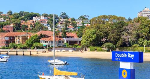 Beach, Double Bay Luxury Living - Private Balcony in Double Bay