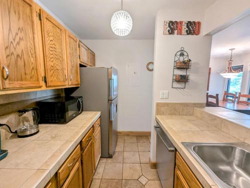 Flying Dutchman 1164 by SummitCove Lodging in Keystone, USA