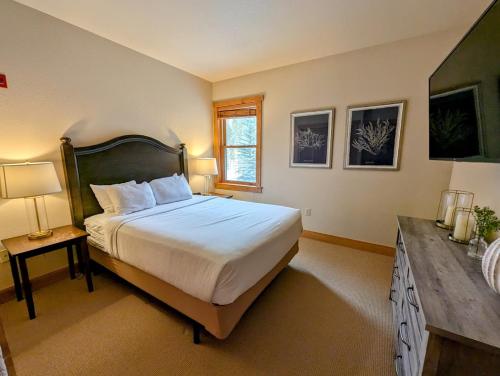 Red Hawk Townhomes 2338 by SummitCove Lodging in Colorado, Keystone