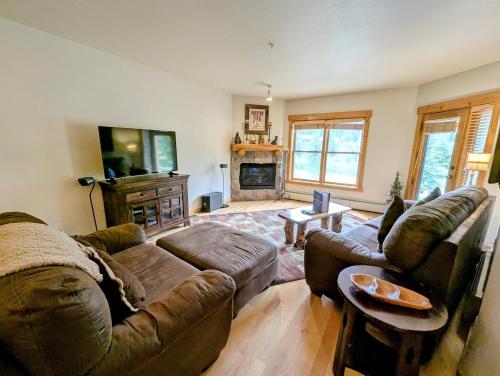 Tenderfoot Lodge 2613 by SummitCove Lodging in Keystone, USA
