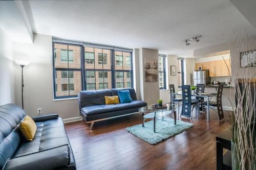 Waterfront Baltimore 2BR Furnished Apartment apts in Baltimore, USA
